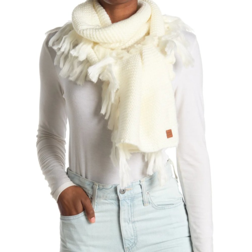 Frye & Co. Garter Tassel Fringe Scarf White/Cream